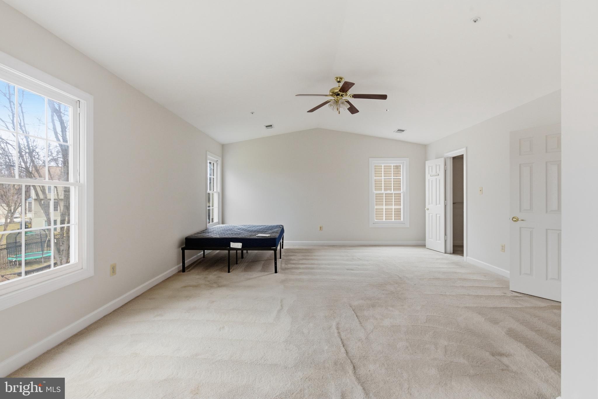 2207 ARCTIC FOX DRIVE