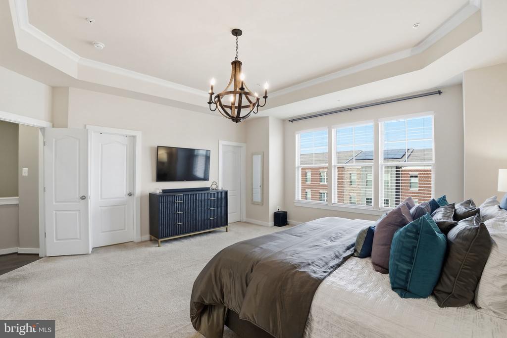 10609 OBSERVATORY PLACE