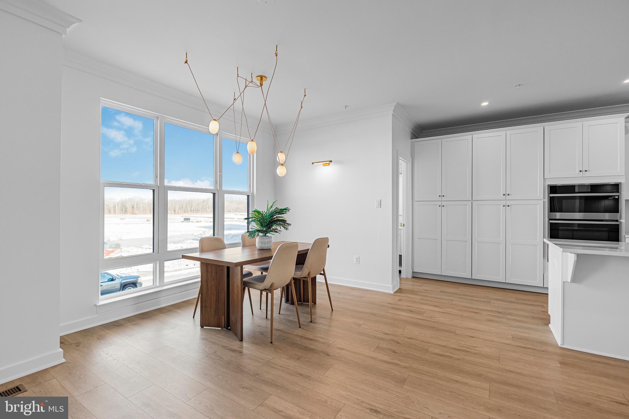 16013 HYDE PARK PLACE