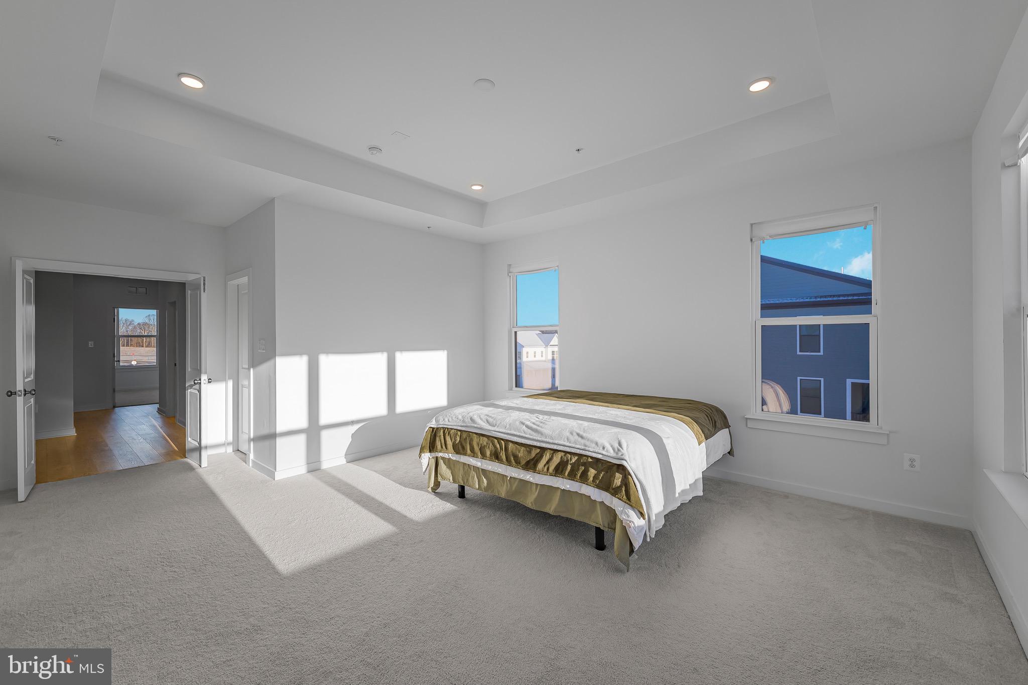 16013 HYDE PARK PLACE