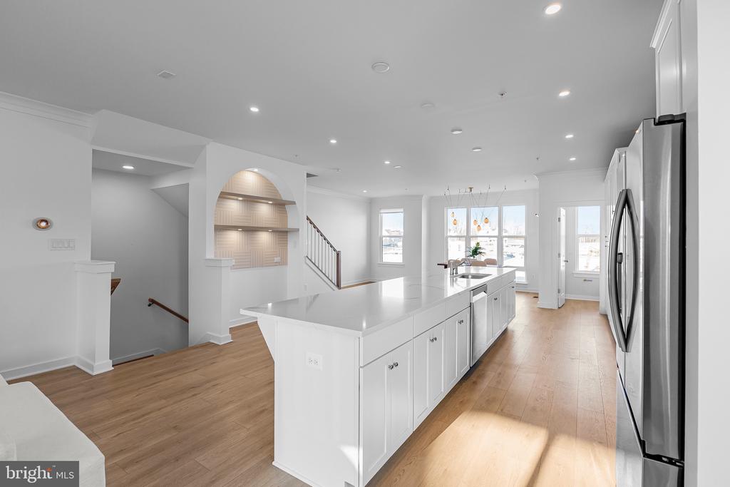 16013 HYDE PARK PLACE