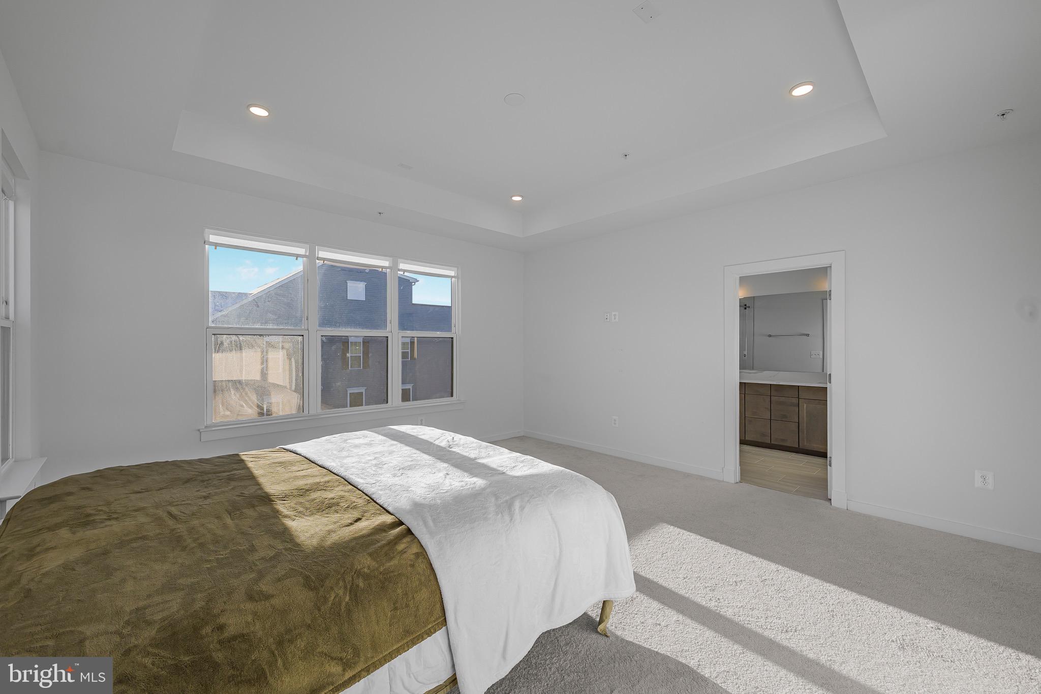 16013 HYDE PARK PLACE