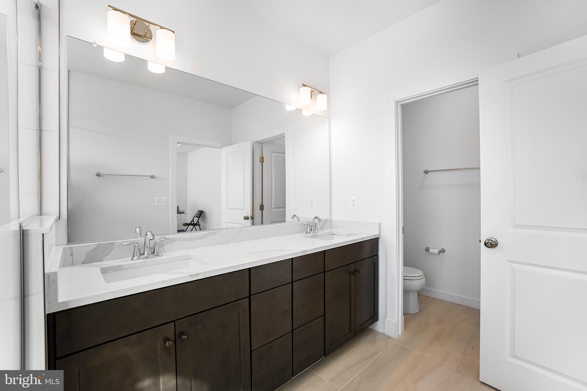 16013 HYDE PARK PLACE