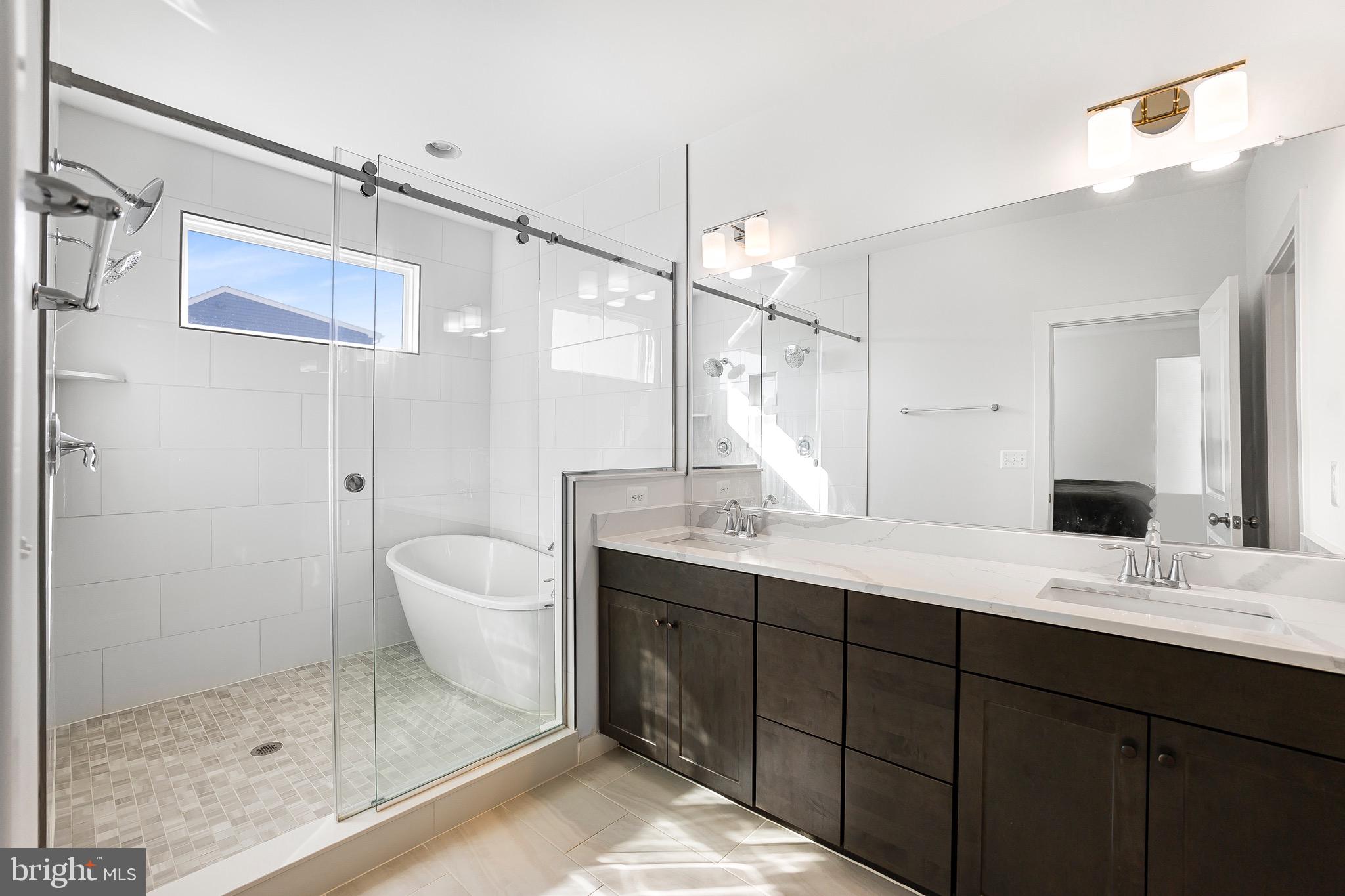 16013 HYDE PARK PLACE