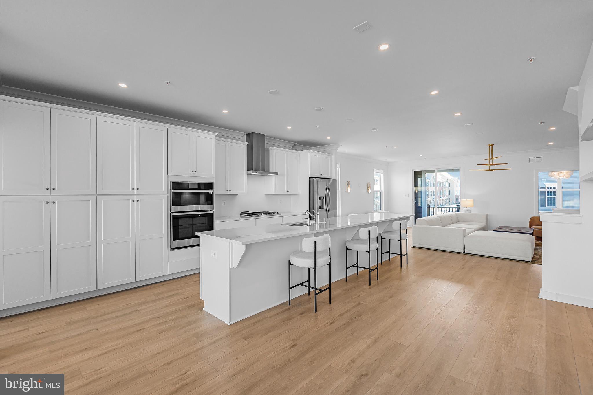 16013 HYDE PARK PLACE