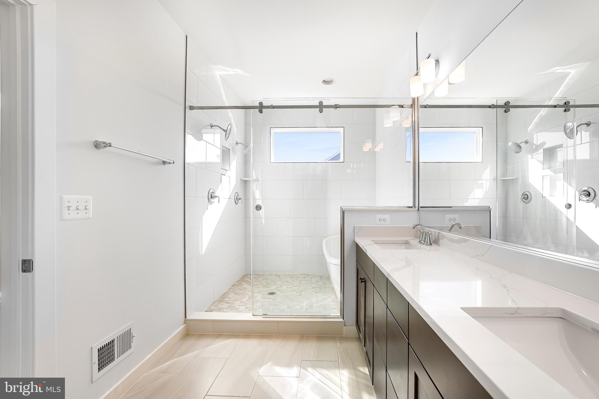 16013 HYDE PARK PLACE