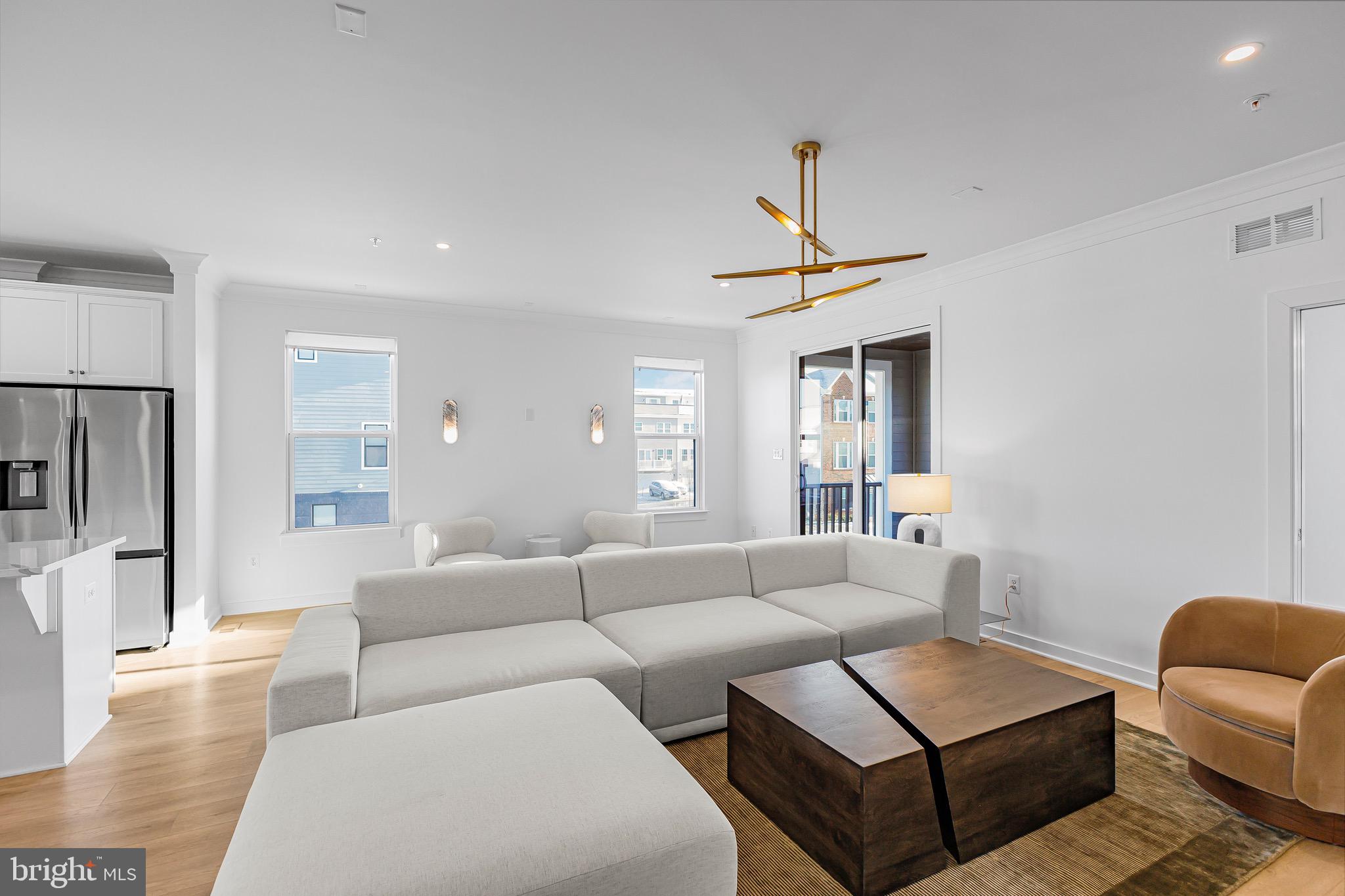 16013 HYDE PARK PLACE