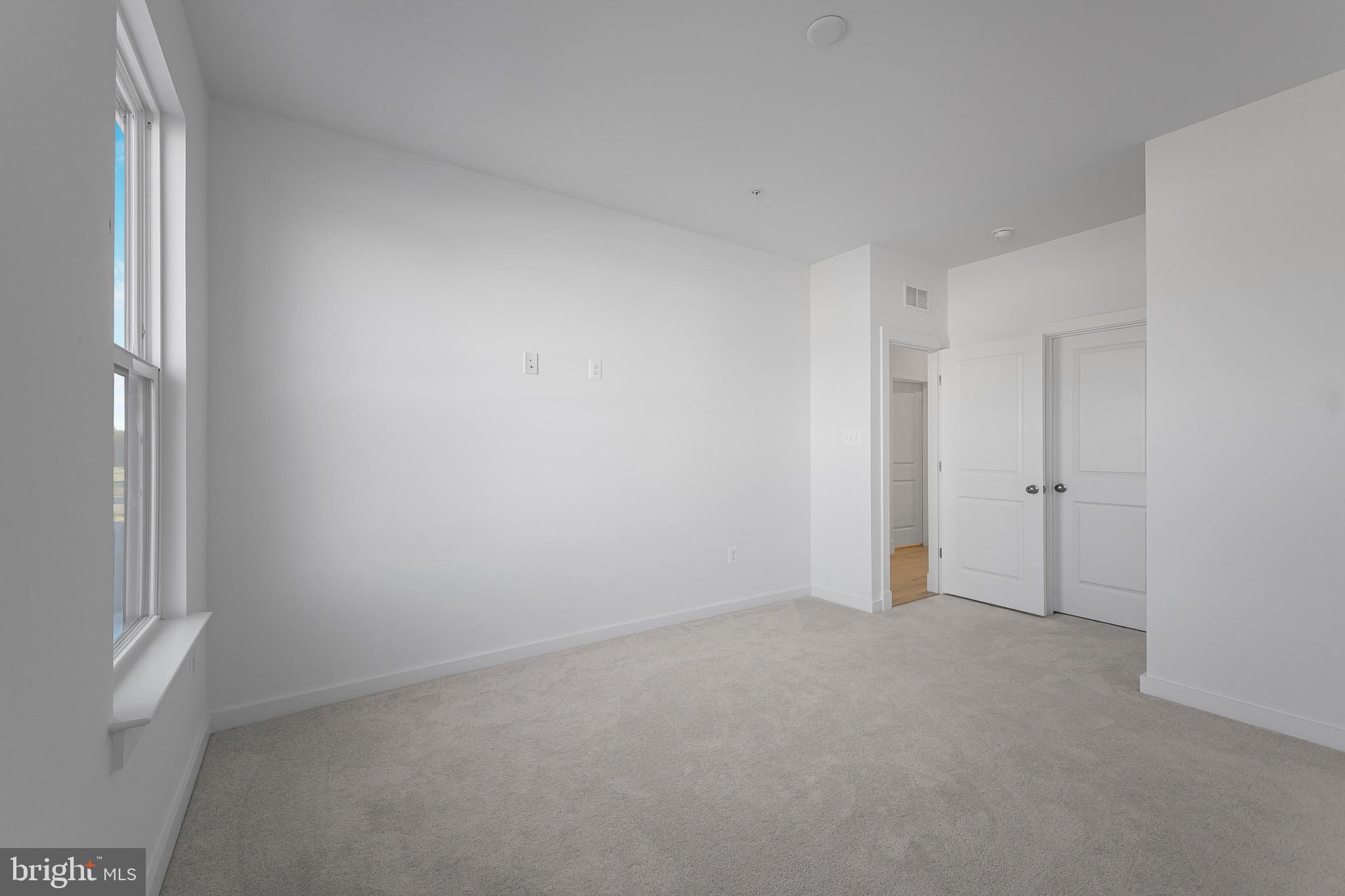 16013 HYDE PARK PLACE