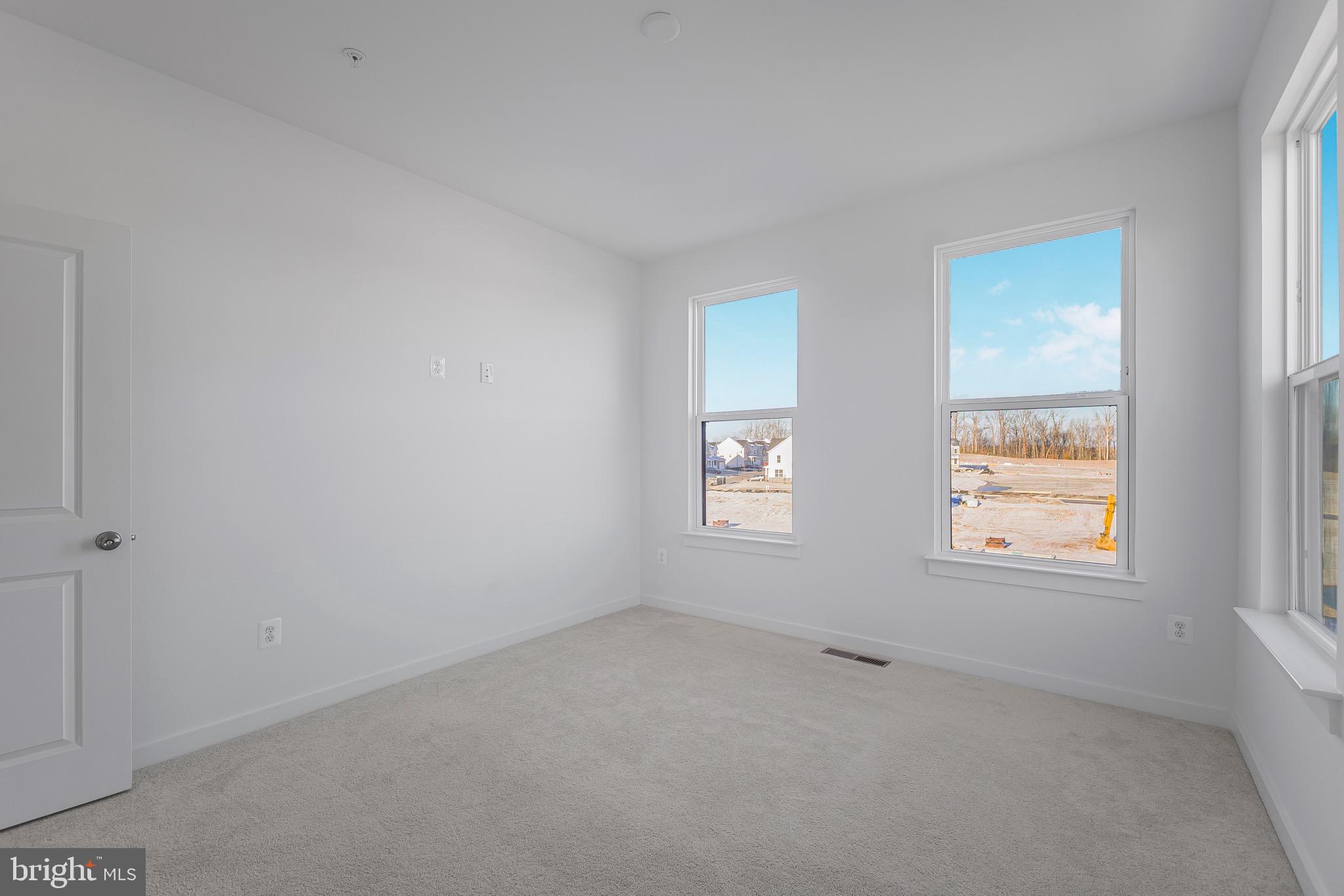 16013 HYDE PARK PLACE