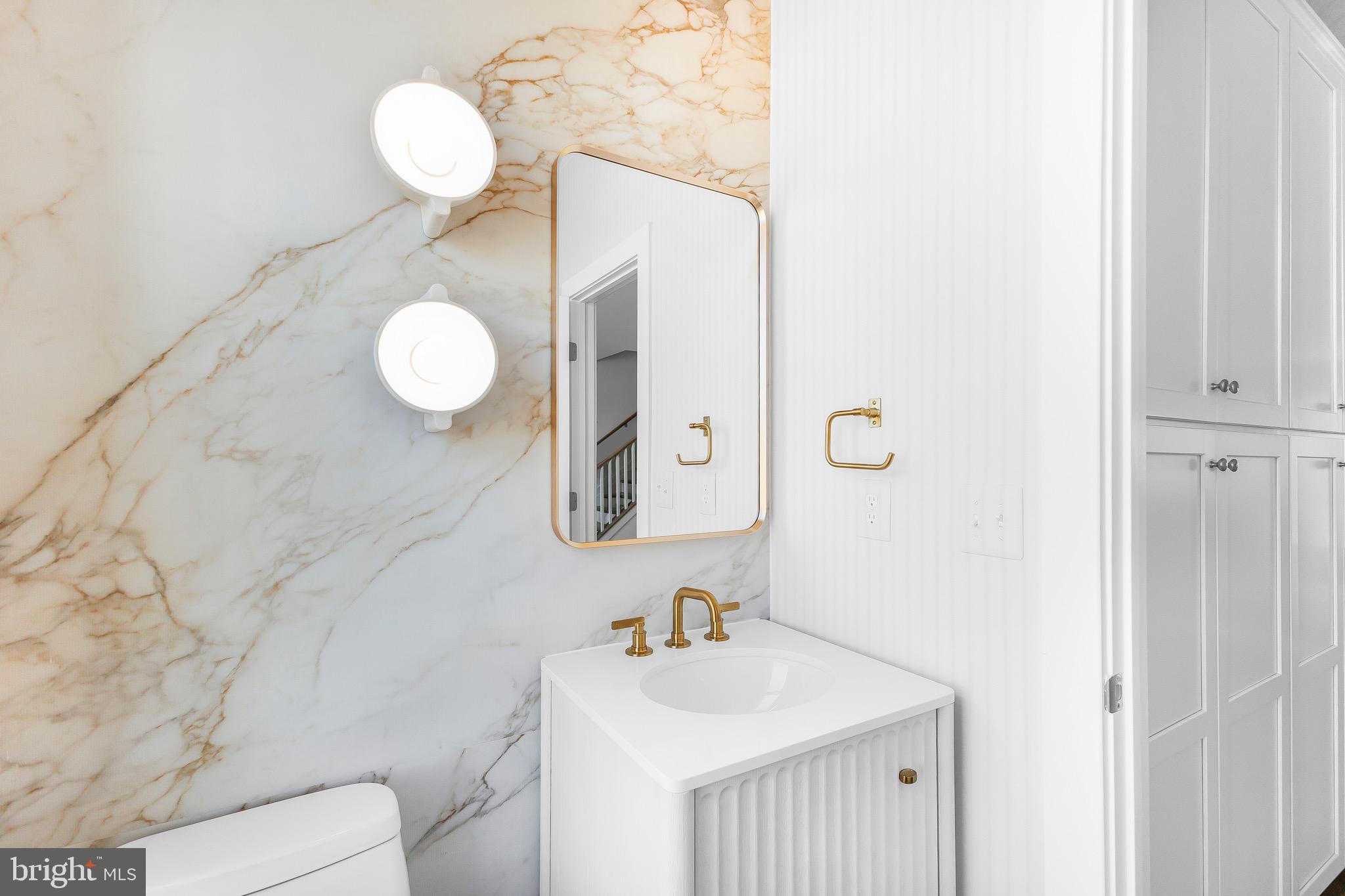 16013 HYDE PARK PLACE