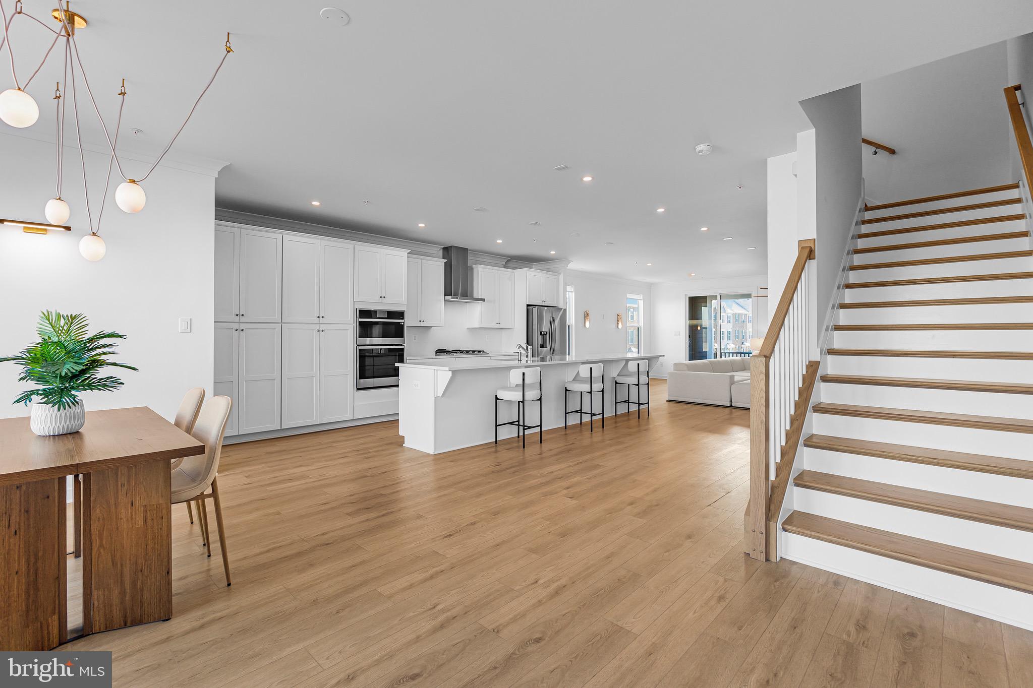 16013 HYDE PARK PLACE