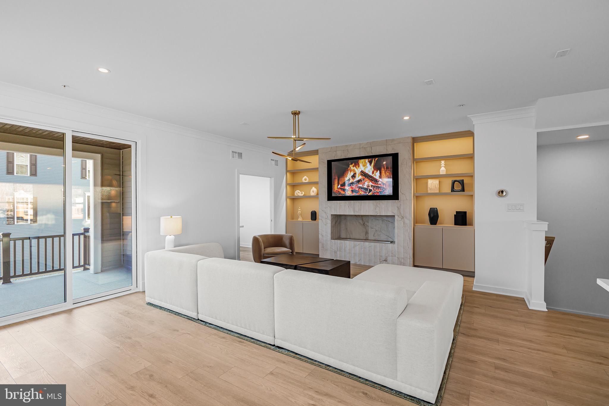 16013 HYDE PARK PLACE