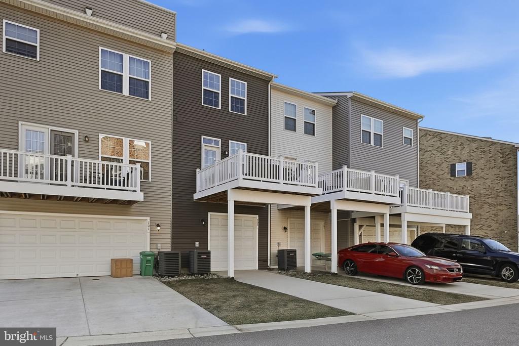703 SKY BRIDGE DRIVE