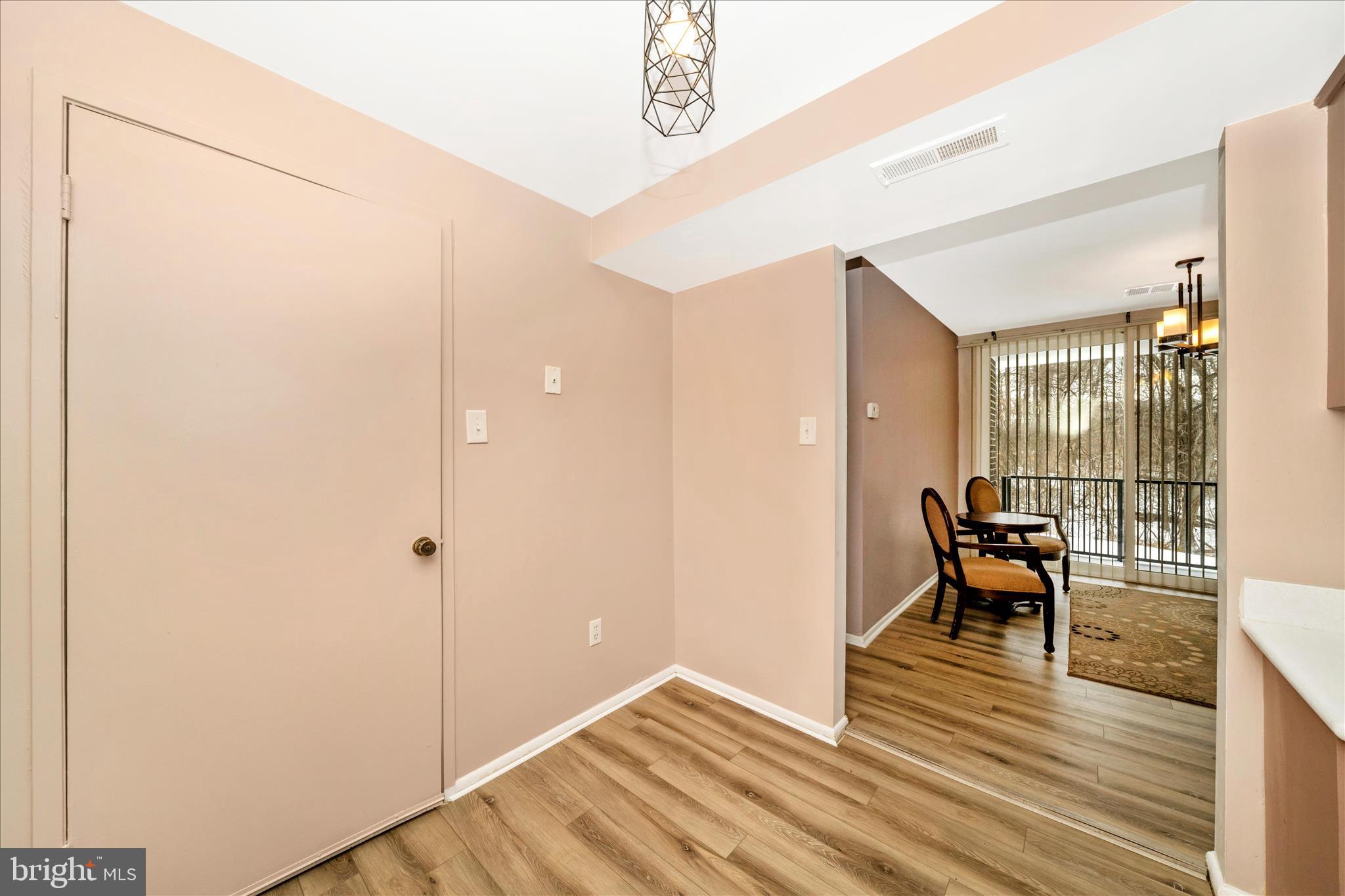 10234 PRINCE PLACE 17-102