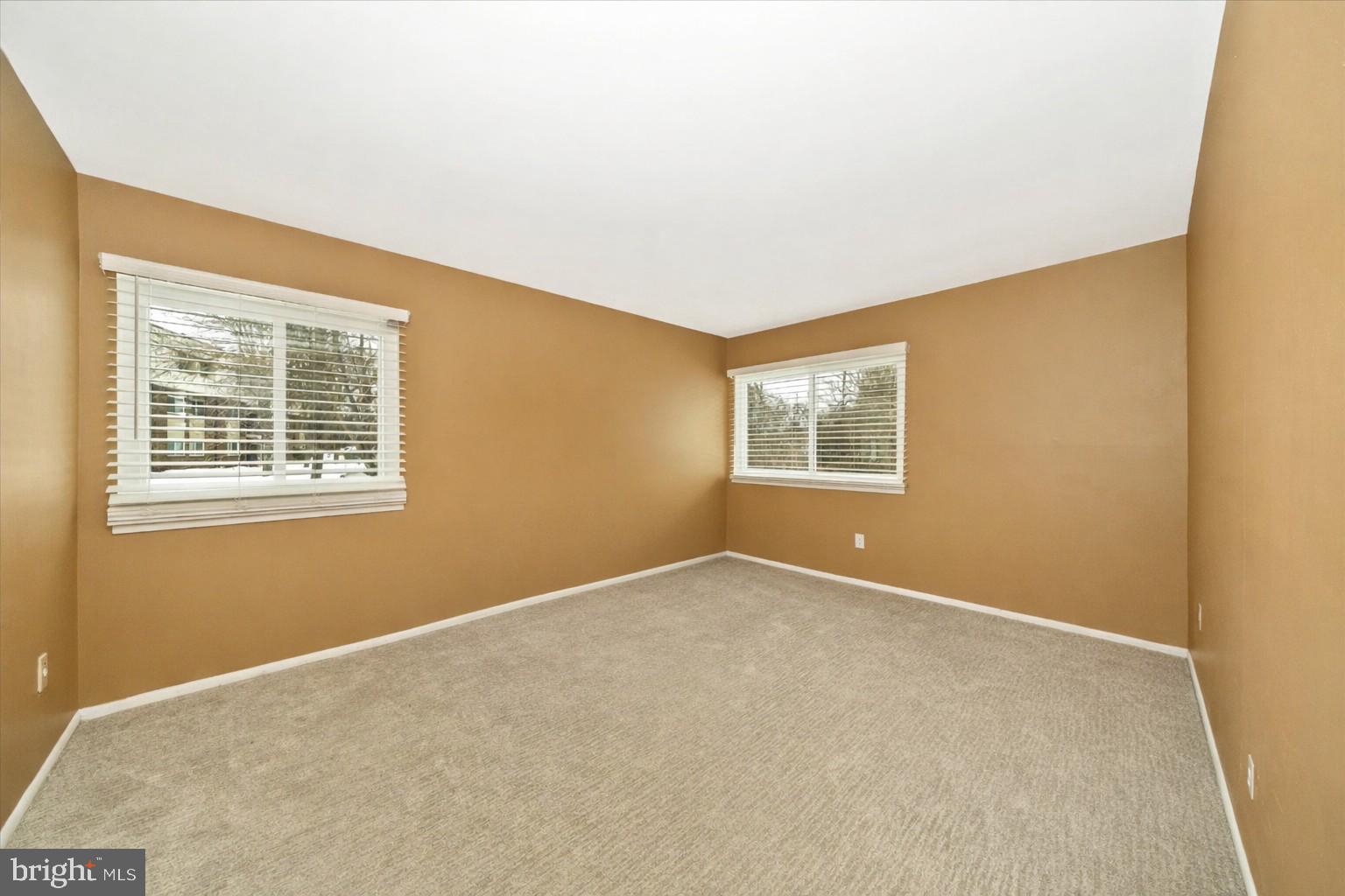 10234 PRINCE PLACE 17-102