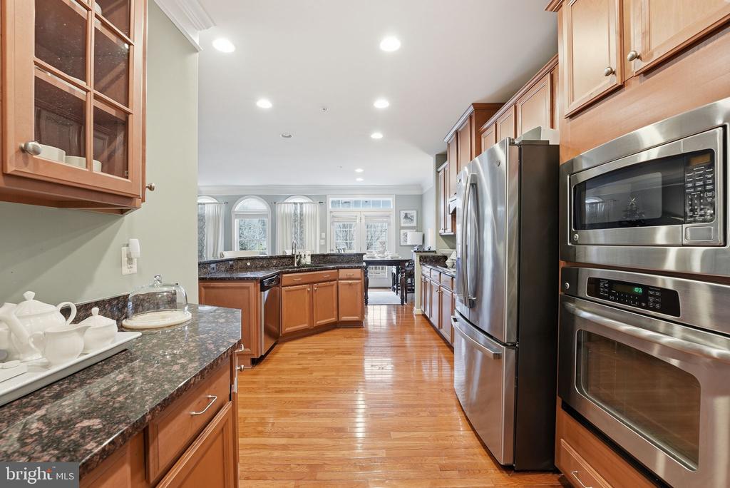 15304 CAMBERLEY PLACE