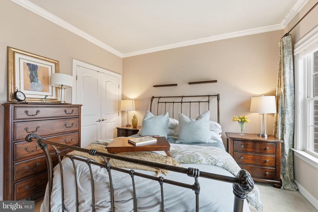15304 CAMBERLEY PLACE