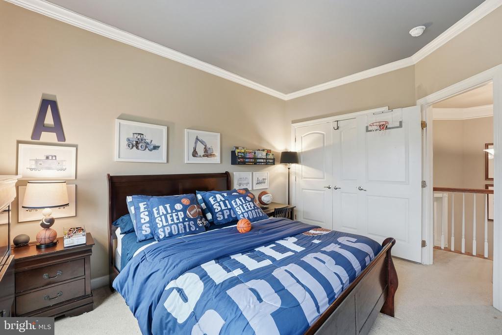 15304 CAMBERLEY PLACE
