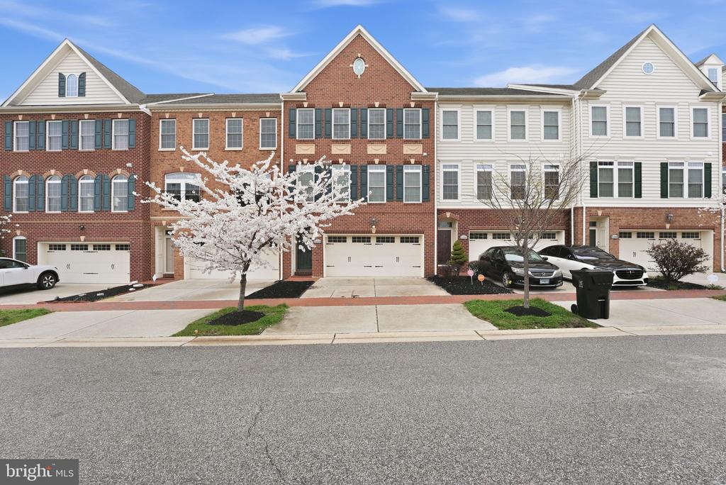 15304 CAMBERLEY PLACE