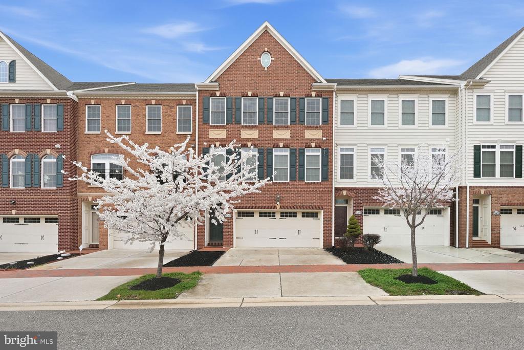 15304 CAMBERLEY PLACE