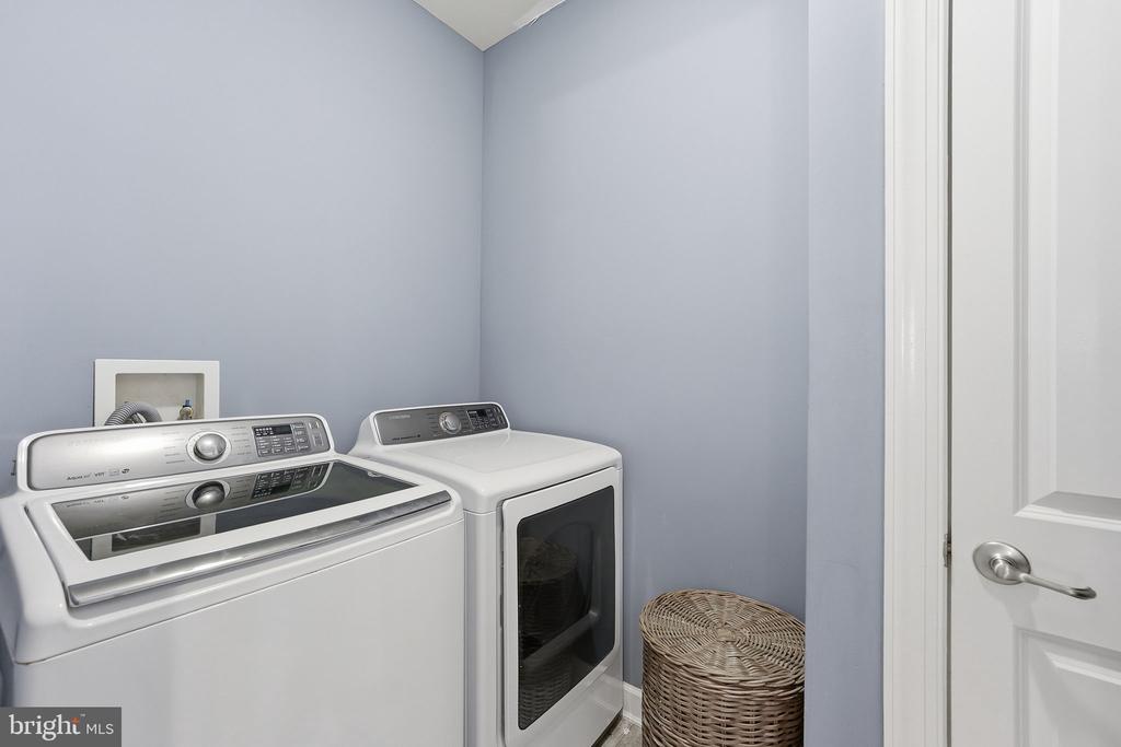 15304 CAMBERLEY PLACE