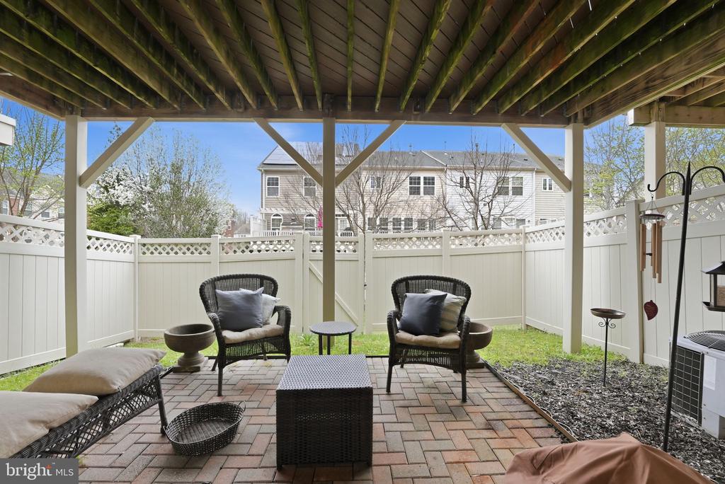 15304 CAMBERLEY PLACE