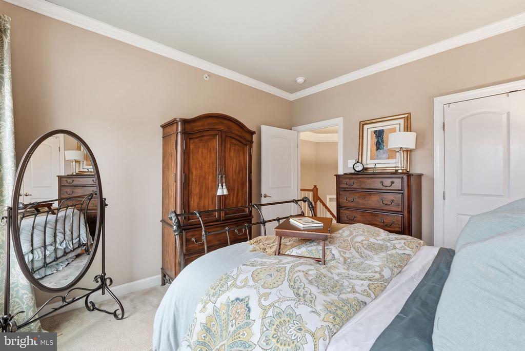 15304 CAMBERLEY PLACE