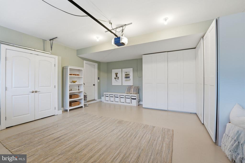 15304 CAMBERLEY PLACE