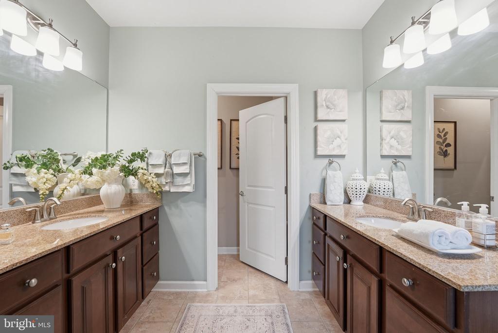 15304 CAMBERLEY PLACE