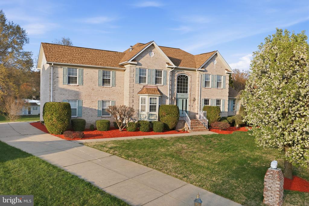 11710 AMER COURT