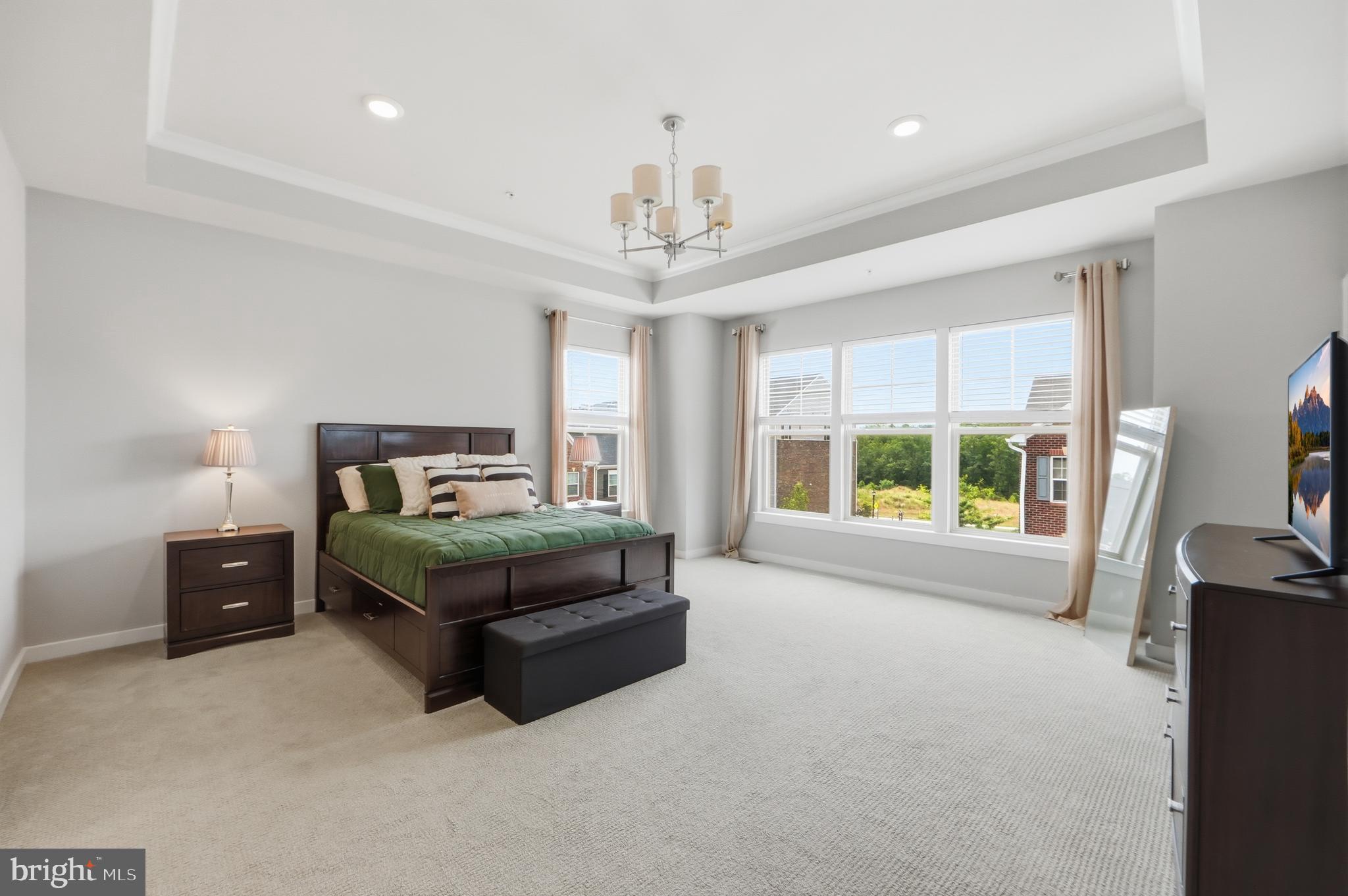 10601 EASTLAND CIRCLE