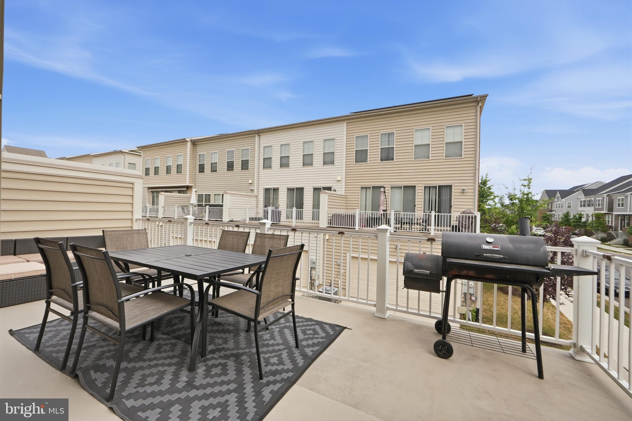 10601 EASTLAND CIRCLE