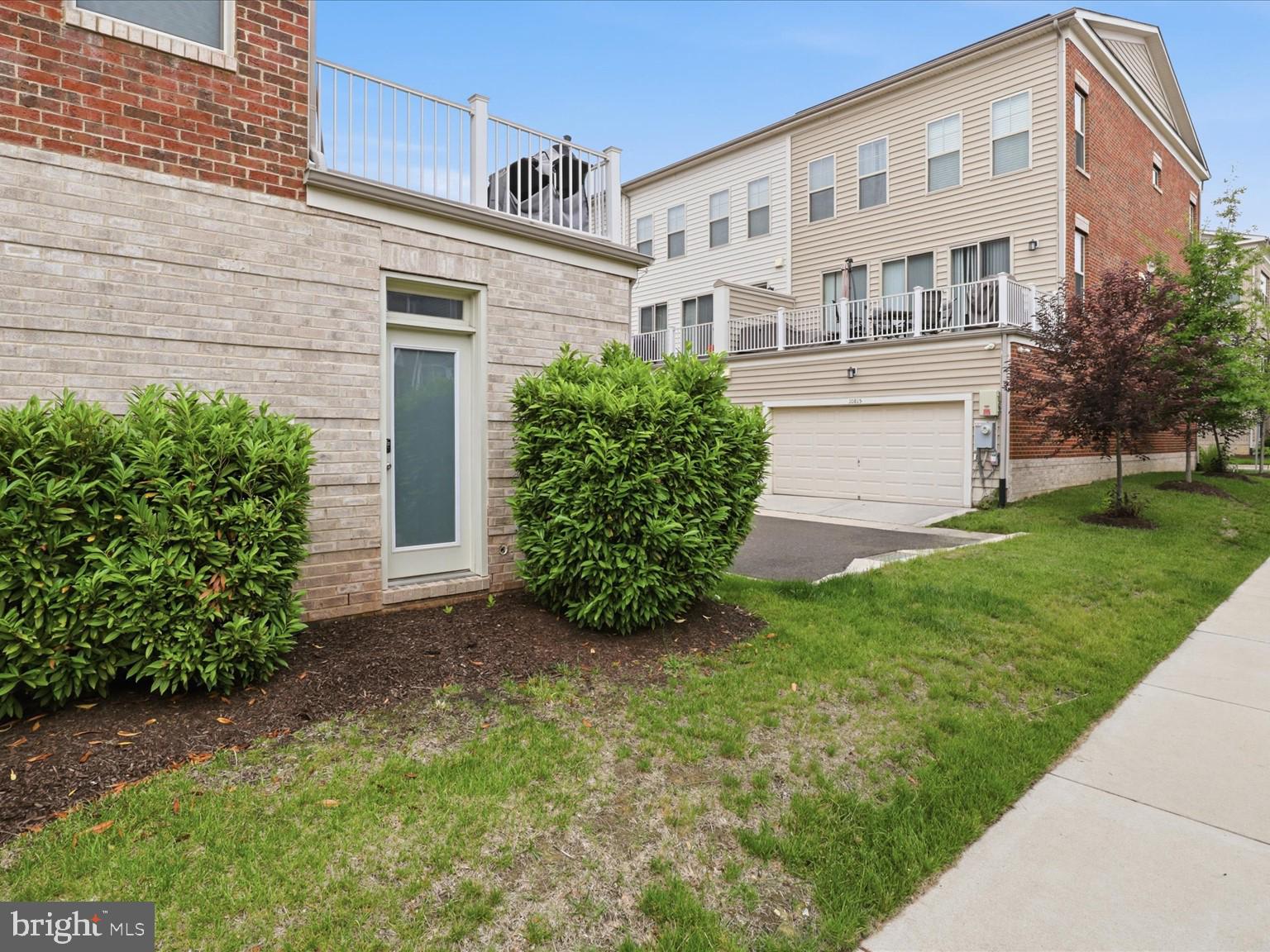 10601 EASTLAND CIRCLE