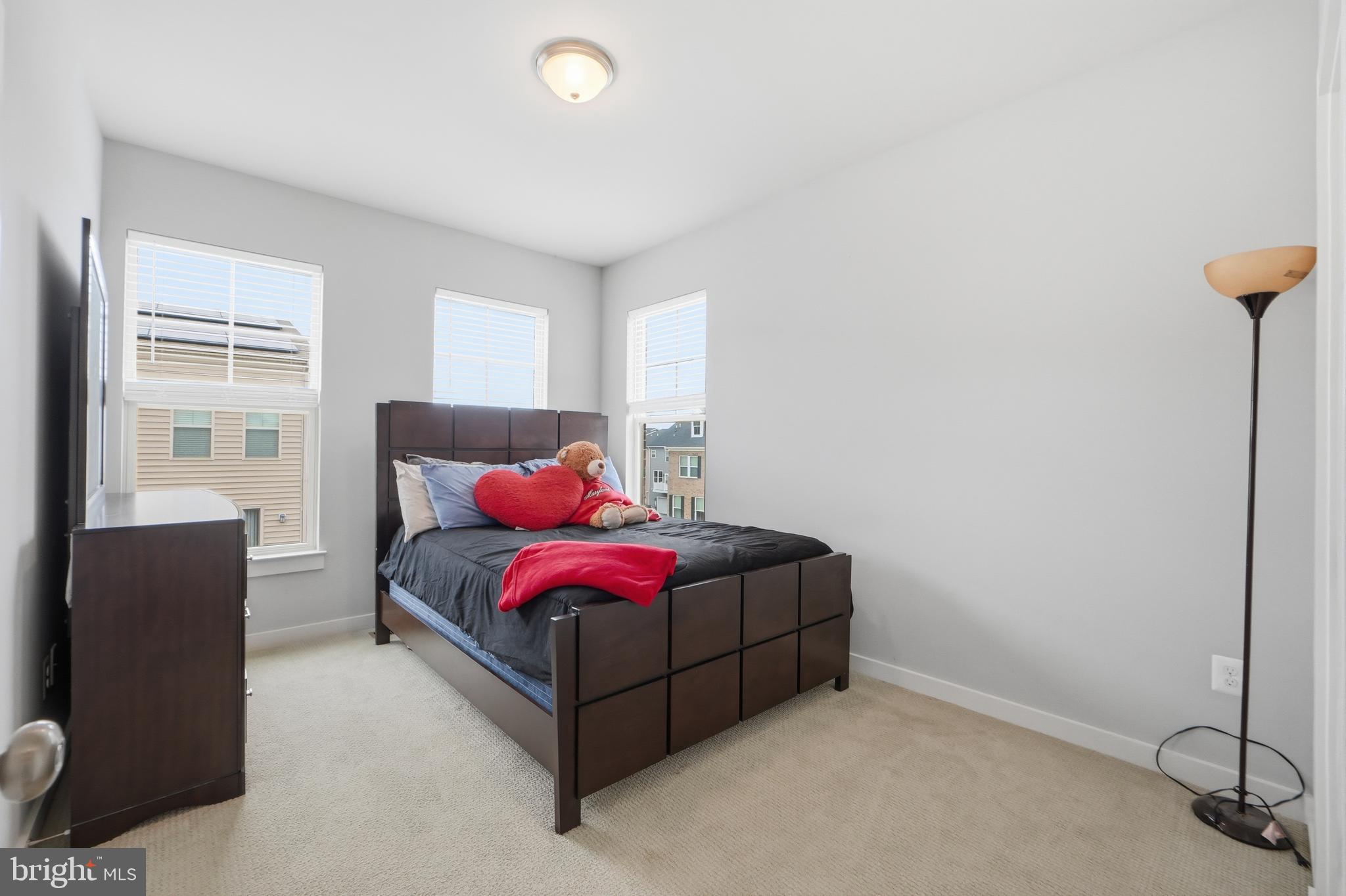 10601 EASTLAND CIRCLE