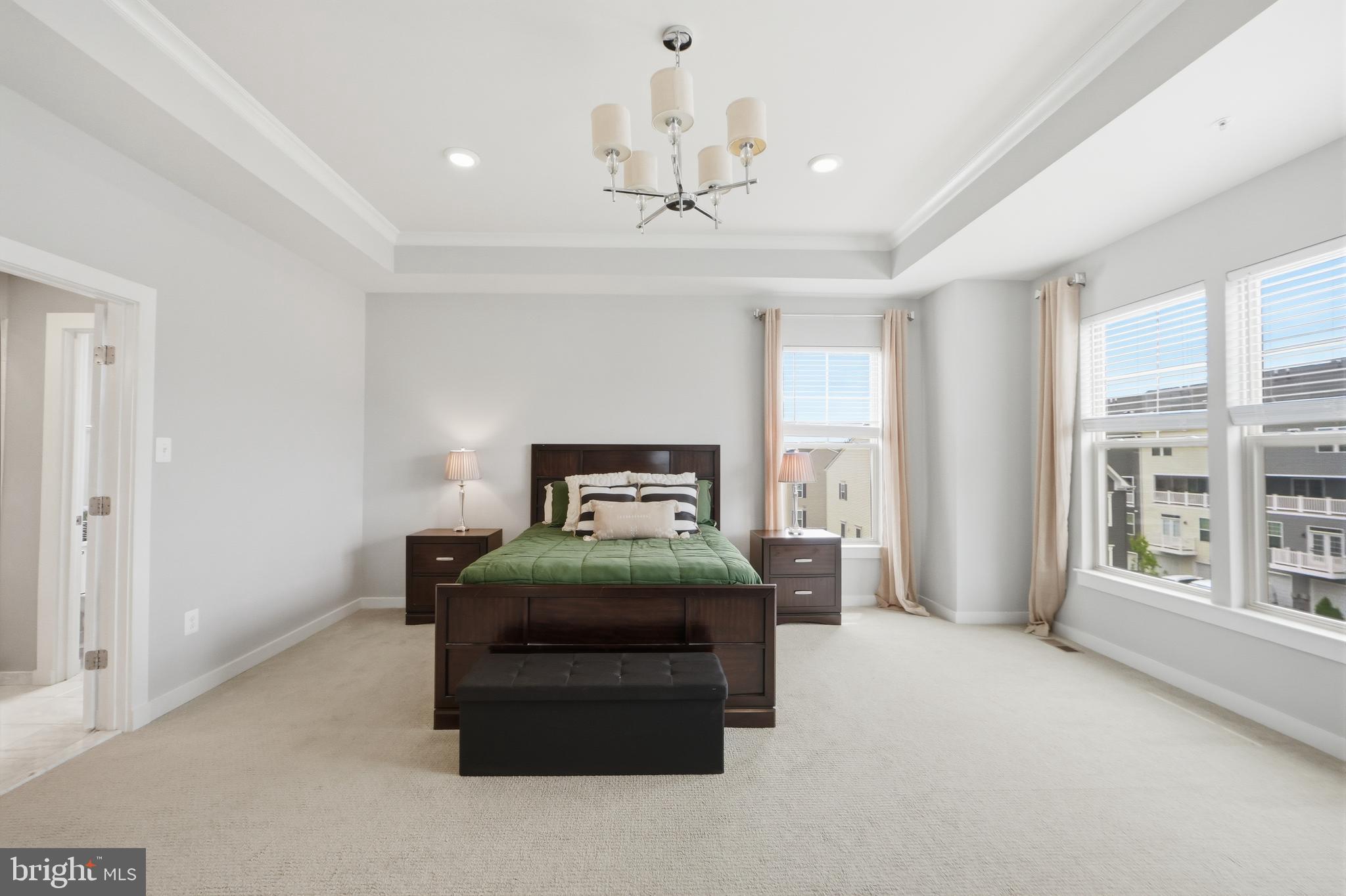 10601 EASTLAND CIRCLE