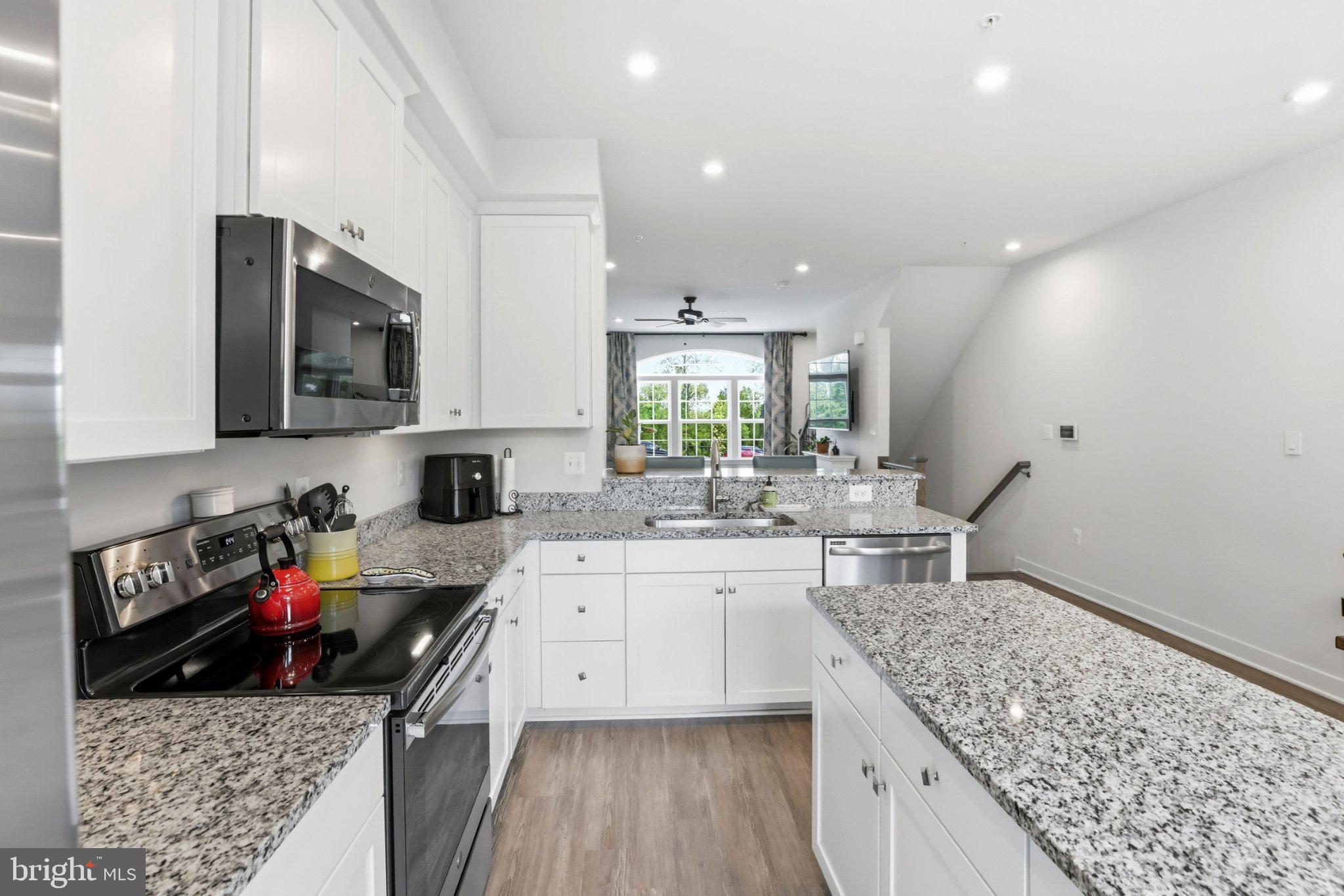 4915 CREST VIEW DRIVE