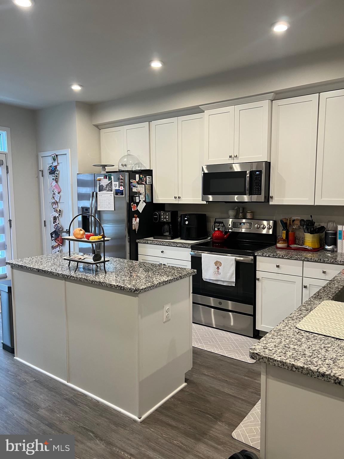 4915 CREST VIEW DRIVE