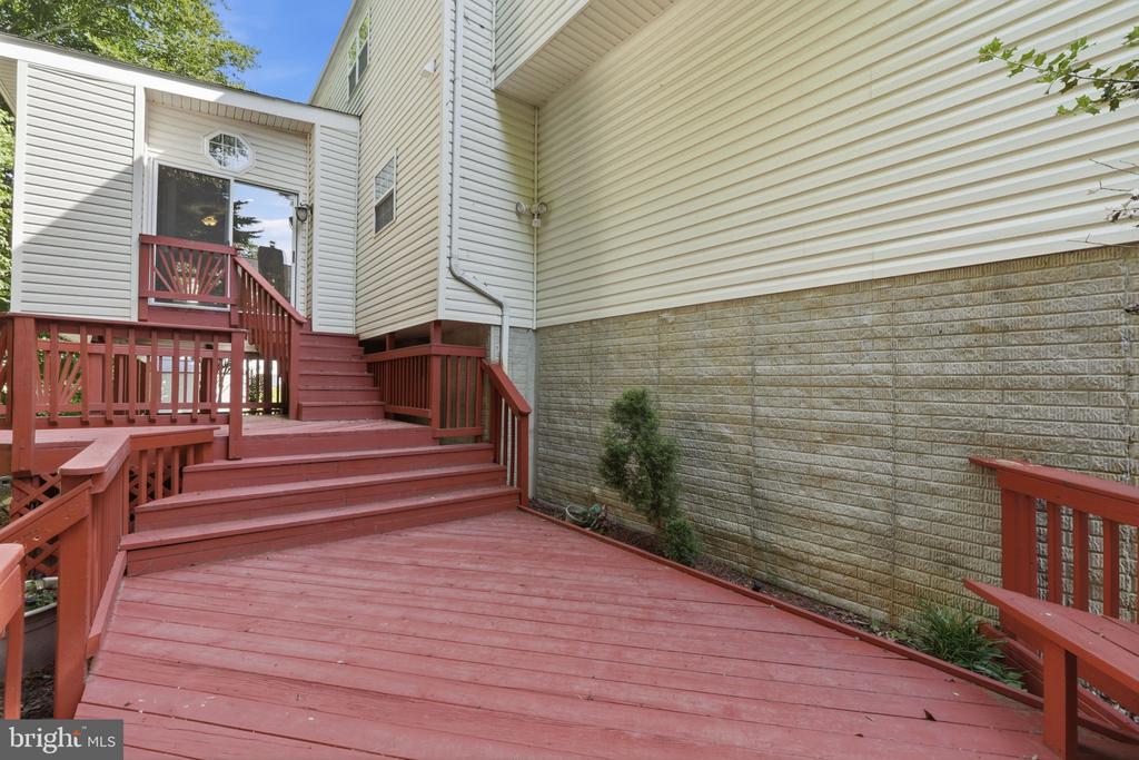 705 BONNIE MEADOW LANE