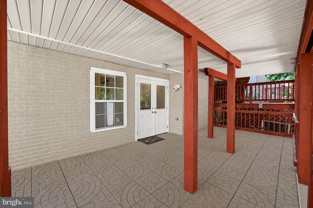 705 BONNIE MEADOW LANE