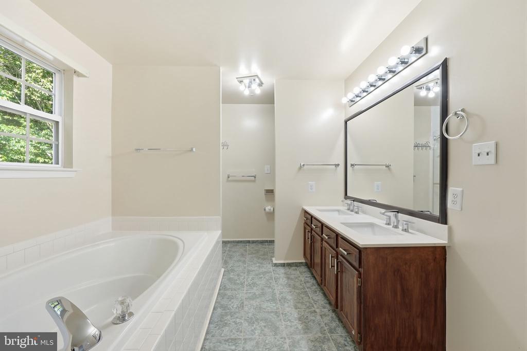 705 BONNIE MEADOW LANE