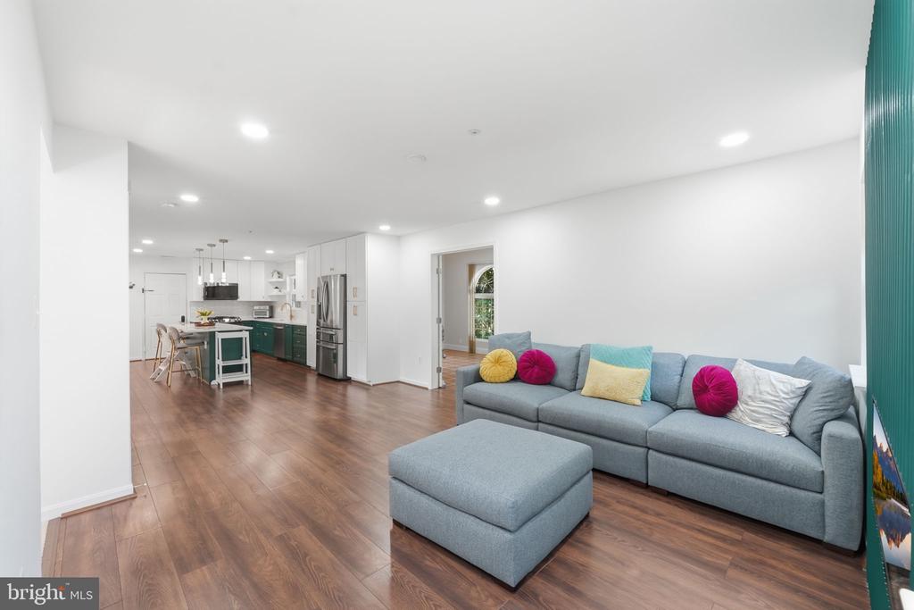 705 BONNIE MEADOW LANE