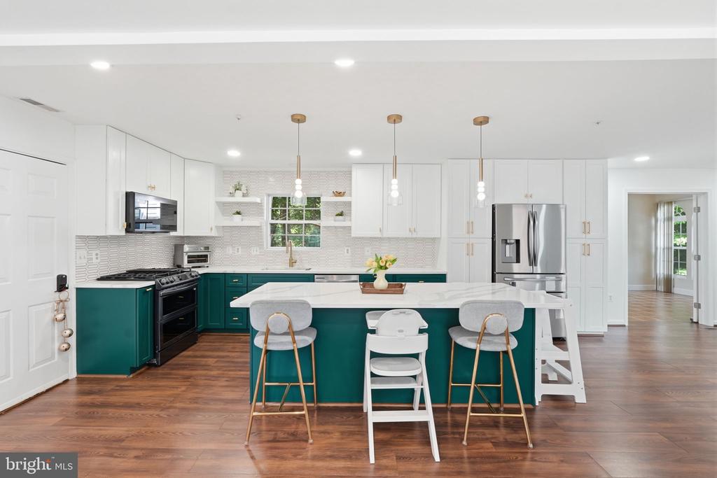 705 BONNIE MEADOW LANE