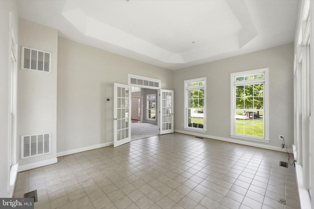 1801 SOUTHWOOD COURT