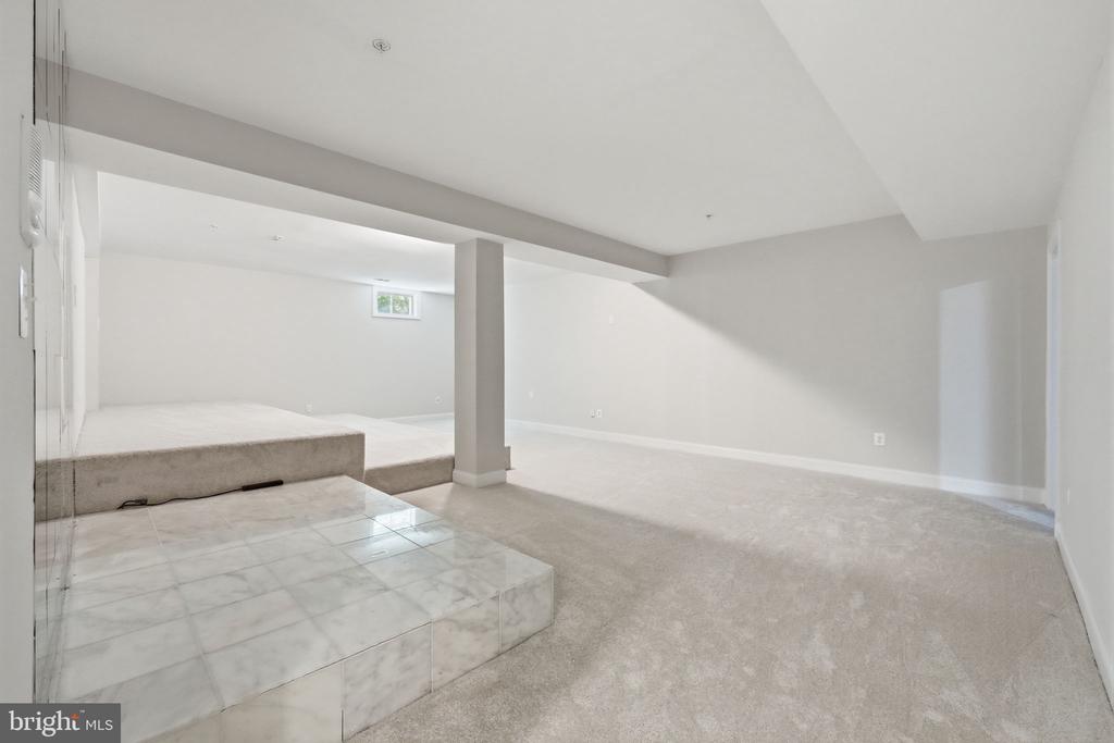 1801 SOUTHWOOD COURT