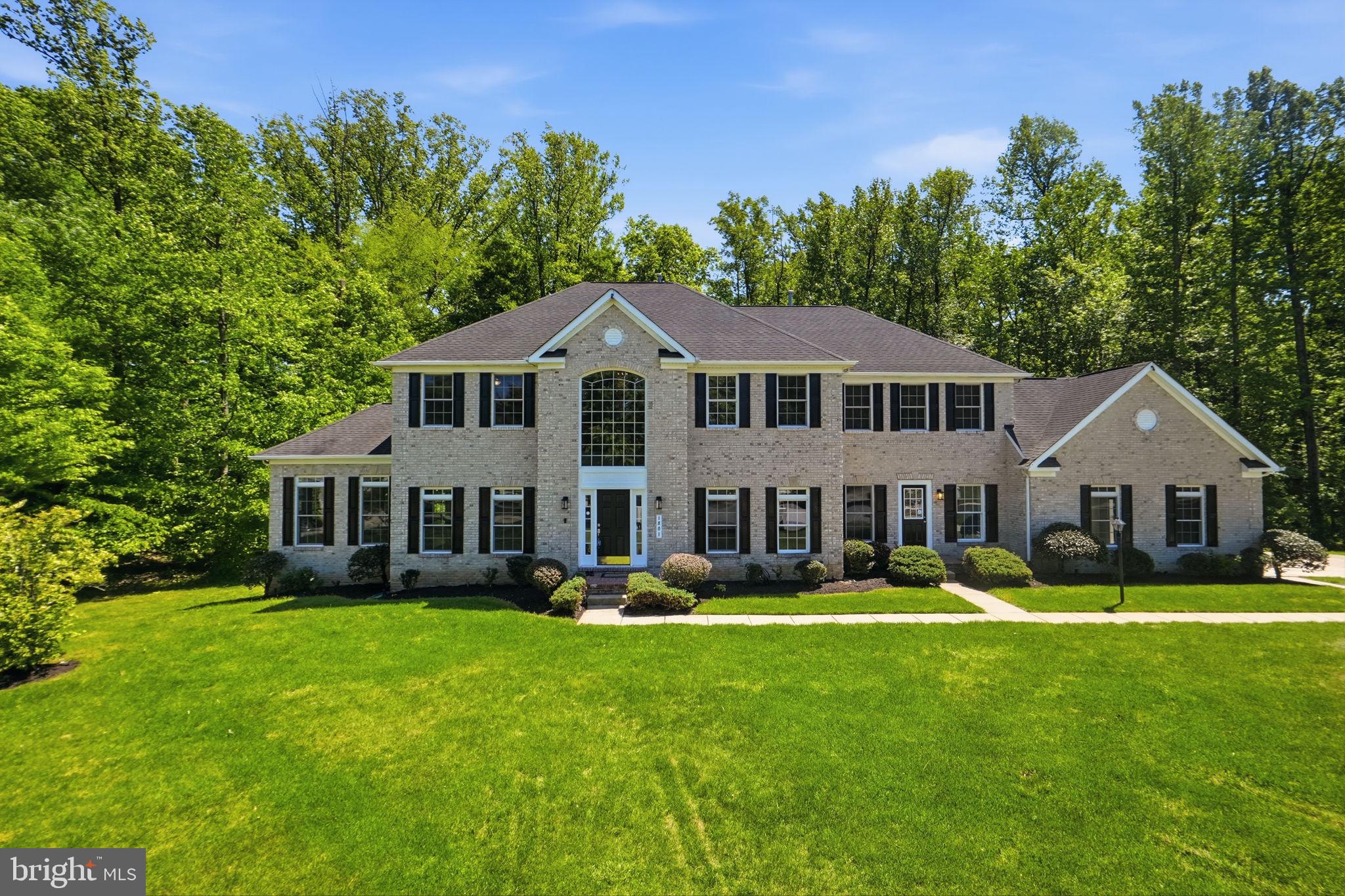1801 SOUTHWOOD COURT