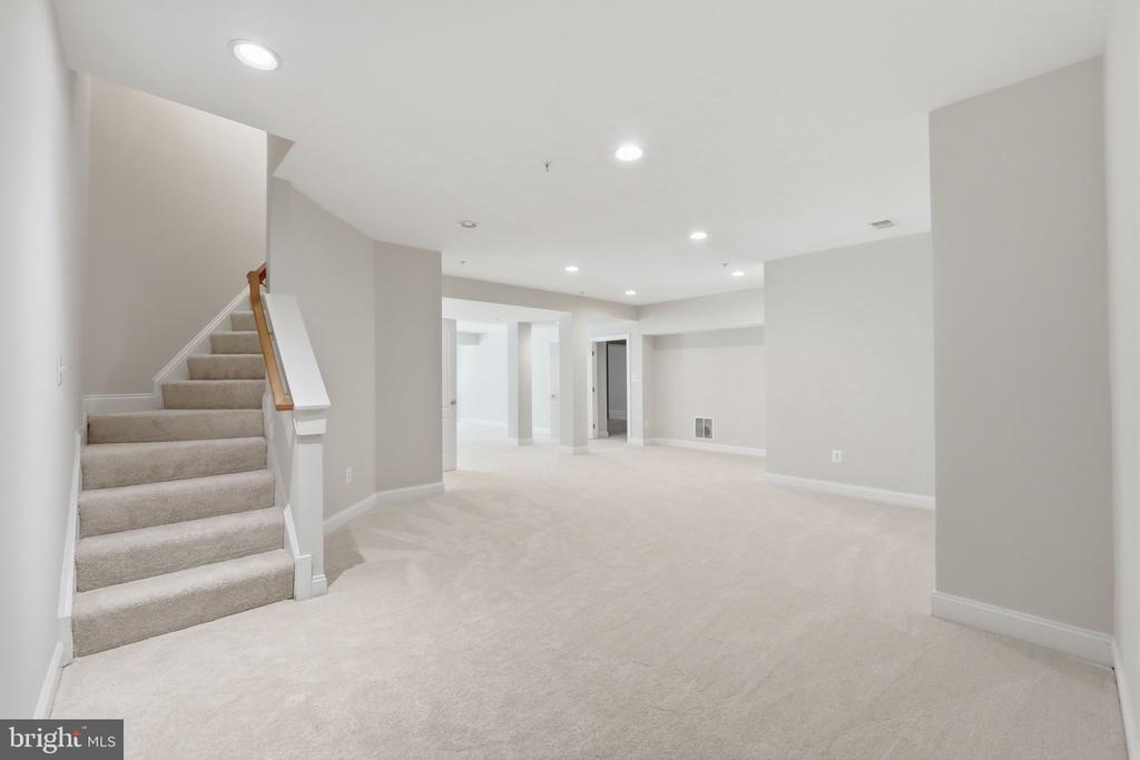 1801 SOUTHWOOD COURT