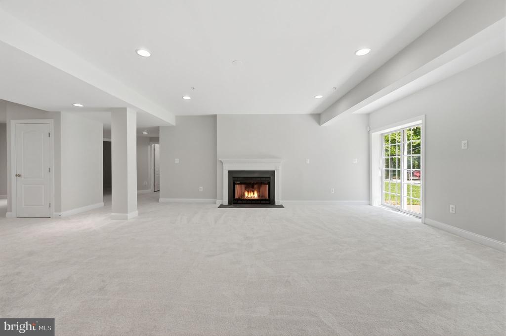 1801 SOUTHWOOD COURT
