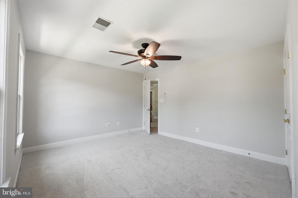 1801 SOUTHWOOD COURT