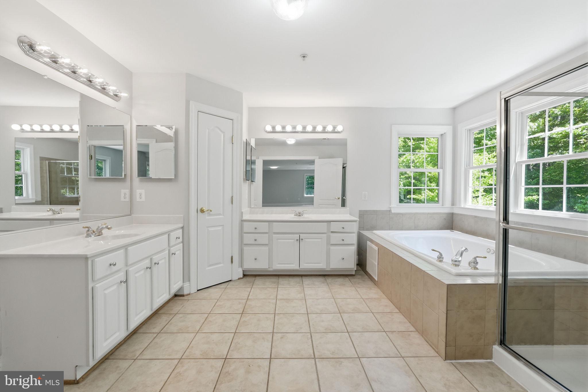1801 SOUTHWOOD COURT