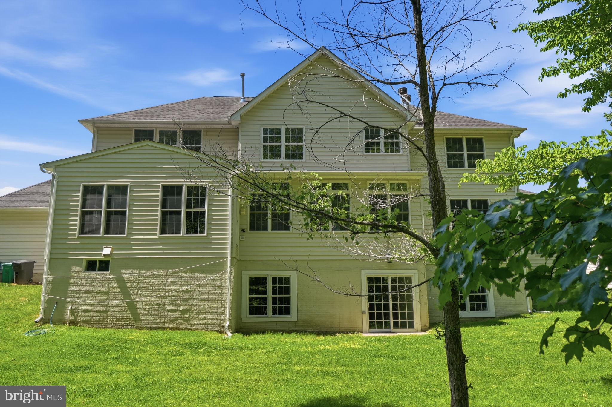 1801 SOUTHWOOD COURT